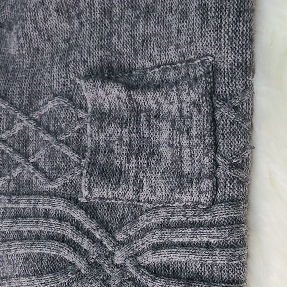 Cable Knit Sweater w/Front Pocket - Picture 4 of 4